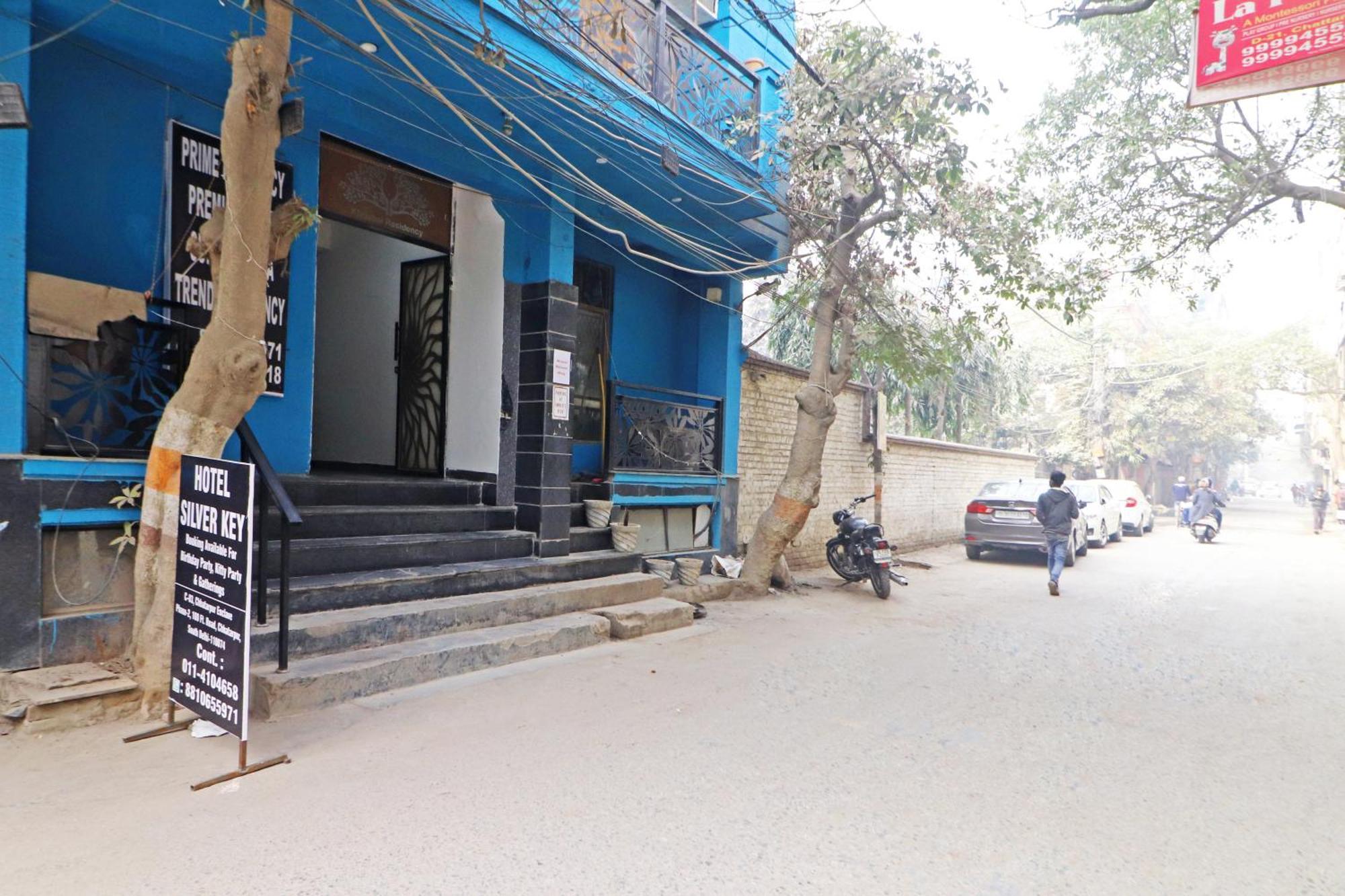 Hotel Trendy Residency - Couple Friendly Hotel Yeni Delhi Dış mekan fotoğraf